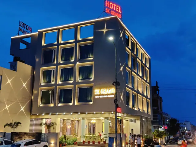 HOTEL SK GRAND