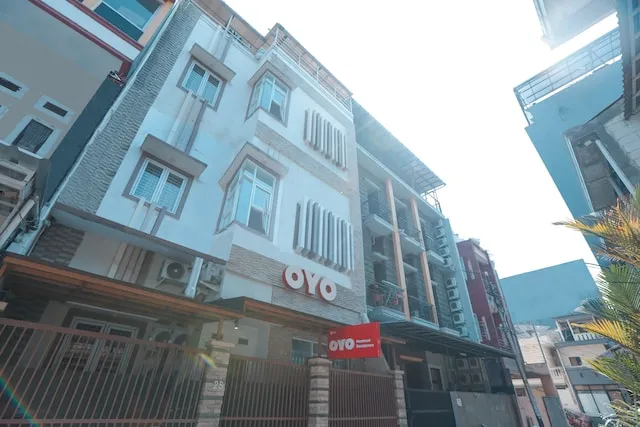 OYO 150 Harmoni Residence