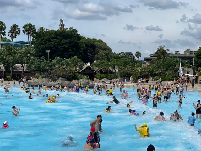Water Park(Big Tsunami)