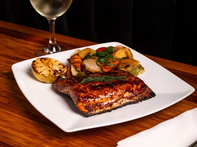 Kansas / Burger 54 Delivery & Take Away