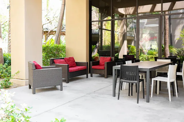 Arturo's Village Pizza