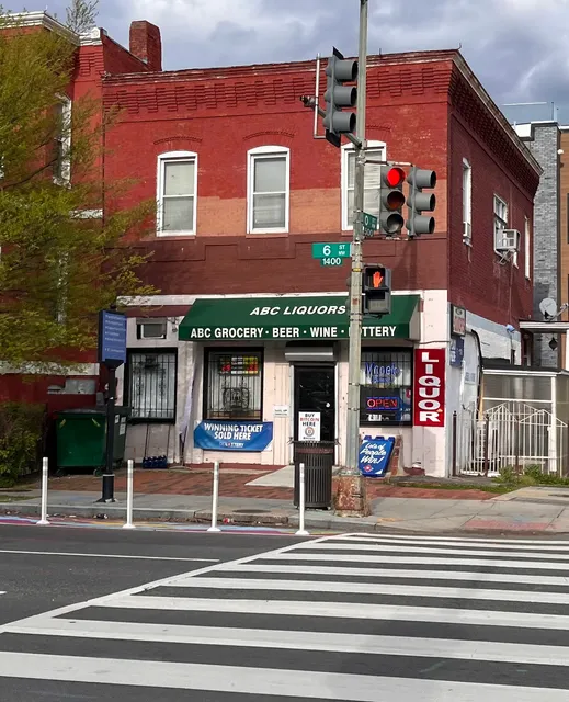 Mimi's Liquor and Grocery