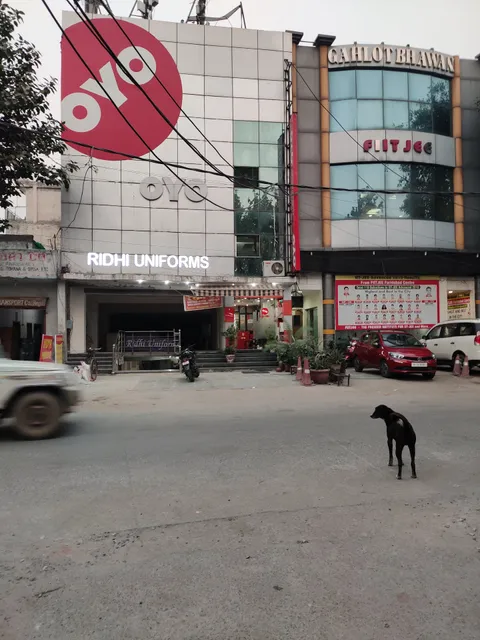 OYO 11063 Hotel Suncity