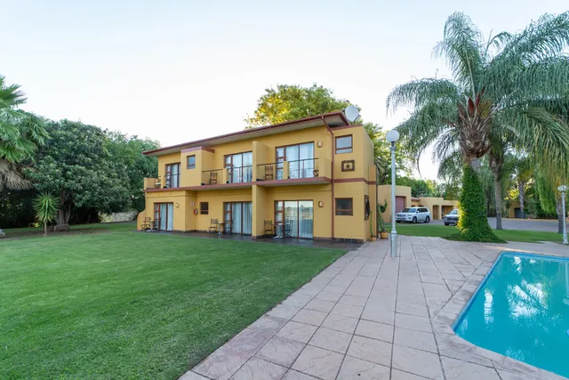 Sunriver Kalahari Lodge