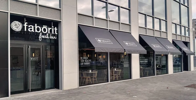 Faborit District Fira