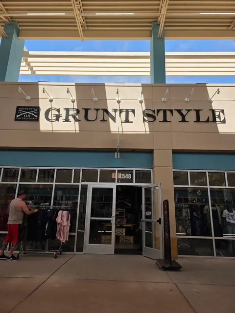 Grunt Style @ The Outlet Shoppes at El Paso