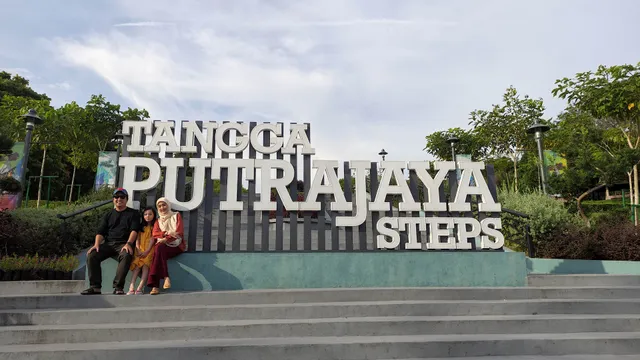 Tangga Putrajaya Steps