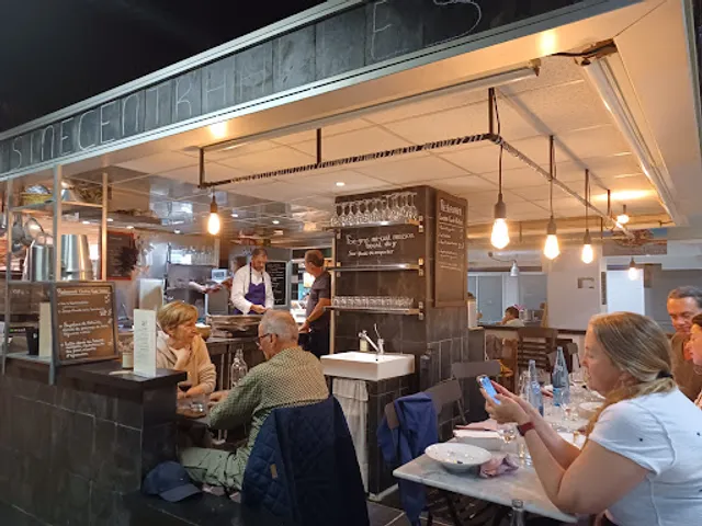 Cuisine Centr'Halles Avignon