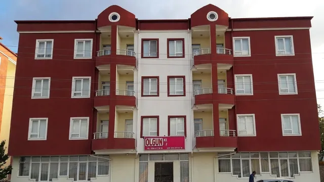 OLGUN KIZ ÖĞRENCİ VE BAYAN APARTMANI