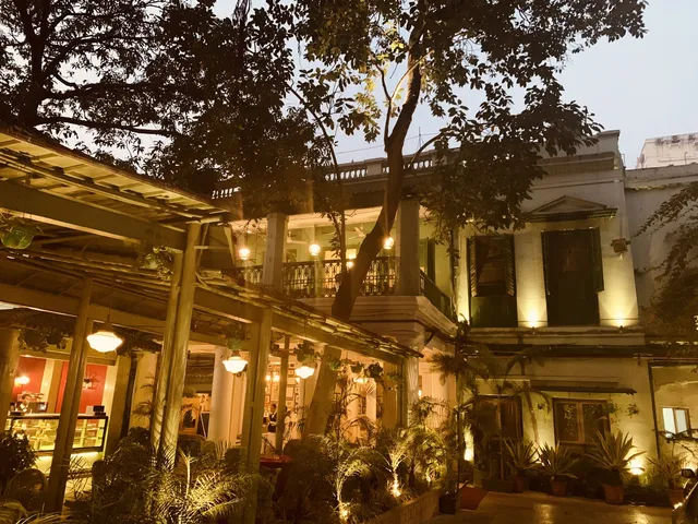 The Elgin Fairlawn - Kolkata - Heritage Hotel (Since 1783)