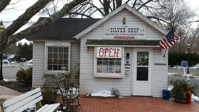 Little Silver Shop