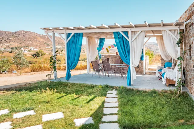 Naxian vacation with sea view