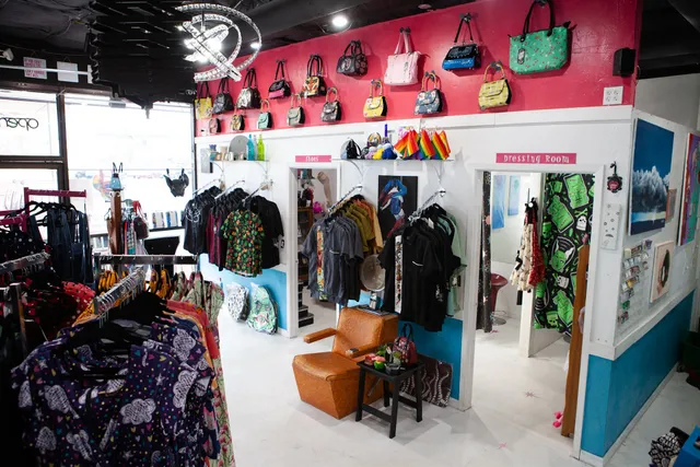 Atomic Threads Boutique