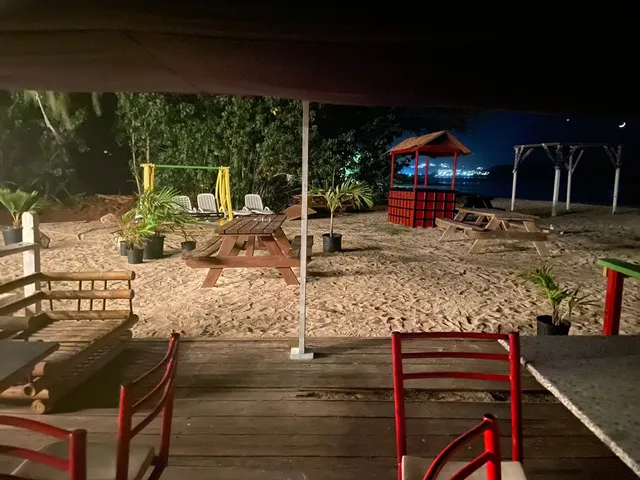 Thirty six 5 beach bar