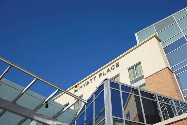 Hyatt Place Detroit / Royal Oak