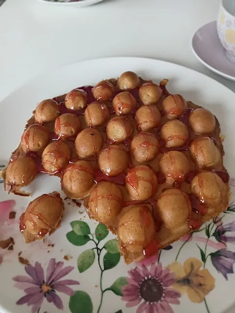 Iveta's Desserts and Tea Room