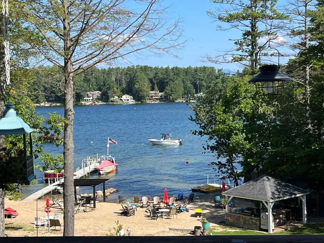 Long Island Cottages in NH