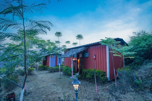 LaHermitage Resort, Lansdowne