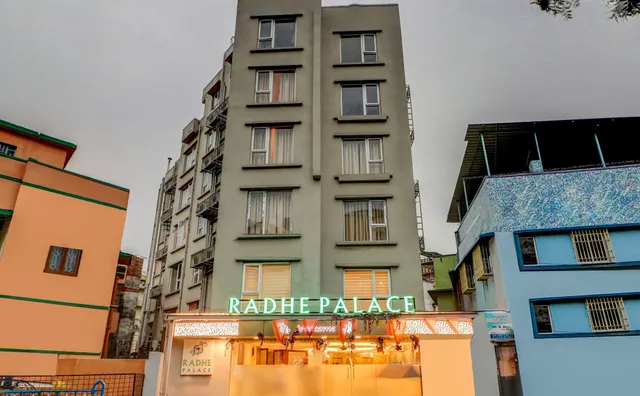 Radhe Palace Hotel
