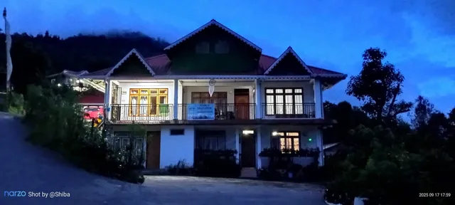 Aalekh Fikkaleygaon Homestay