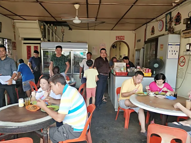 Chilli Padi Fried Bee Hoon 辣椒炒米粉