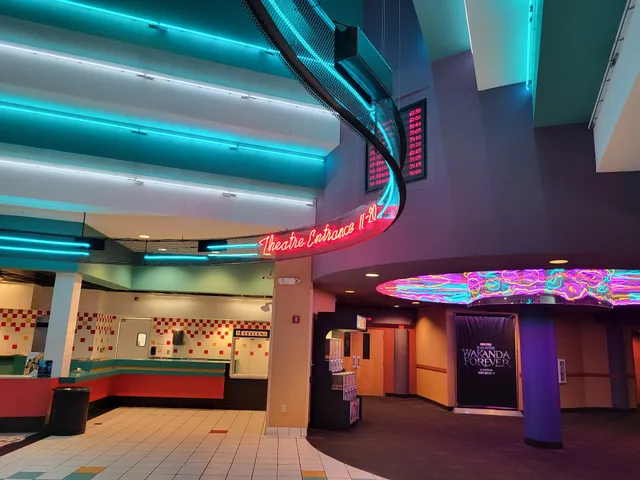 Regal Fairfield Commons