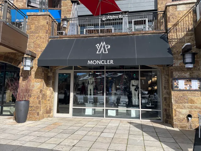 Moncler Vail
