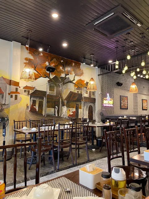 NGƯ PHỐ - Chả Cá Hà Nội tại Huế