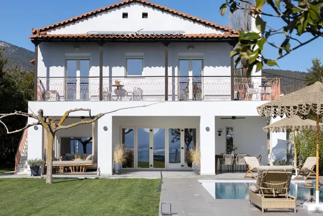 The Italian Villa | Evia