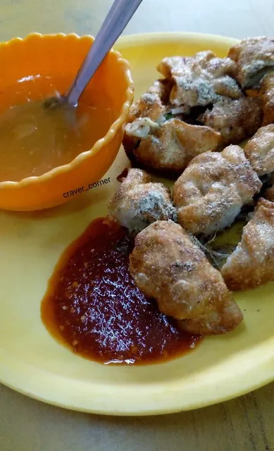 Khushi Nainital Momos
