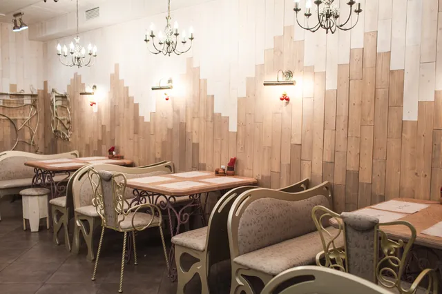 Semeynyy Restoran Gril'yazh Kafe, Banketnyy Zal Vasileostrovskaya