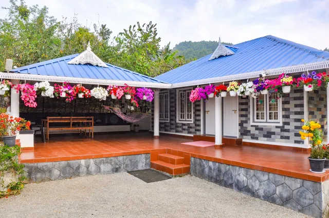 RAINFOREST KANTHALLOOR ORCHARD