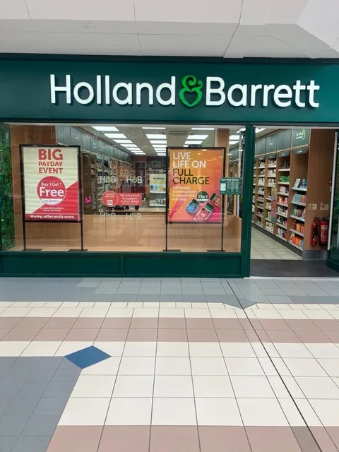 Holland & Barrett - Newton Mearns