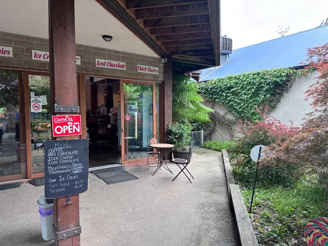 Marysville Lolly Shop & Produce Store