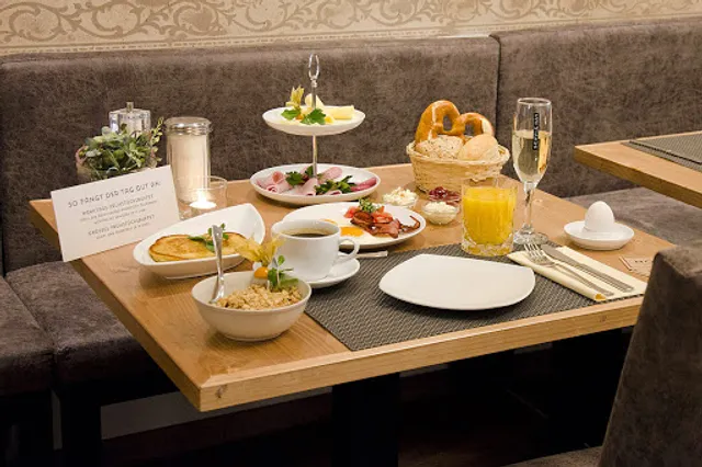 NOVA Essen & Trinken