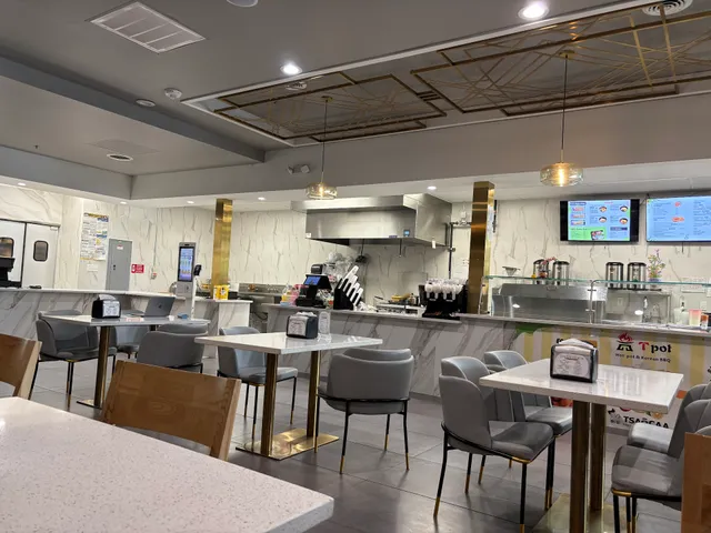 Tpot Food Court(BubbleTea/Ramen/FriedChicken/KoreanBento）