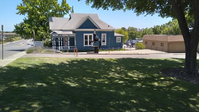 Vacaville Art League & Gallery