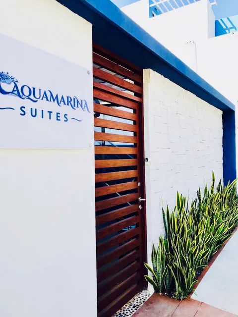 Aquamarina Suites