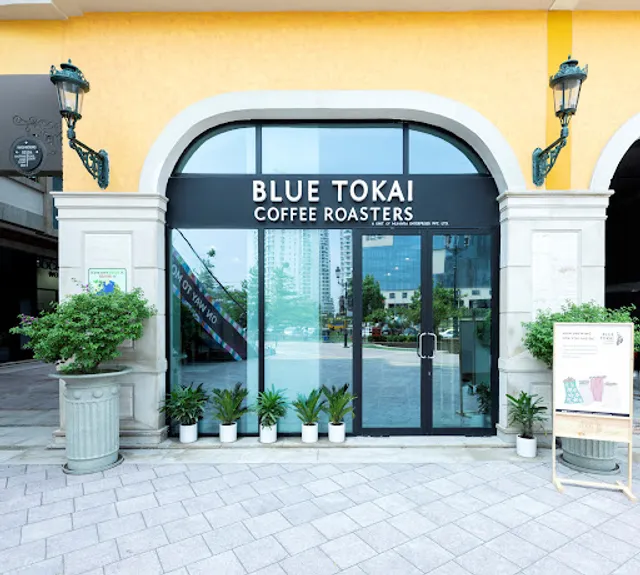 Blue Tokai Coffee Roasters | AIPL Joy Street