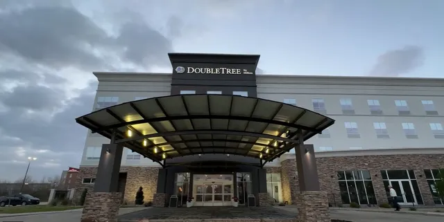 Creole Bar and Grill at DOUBLETREE