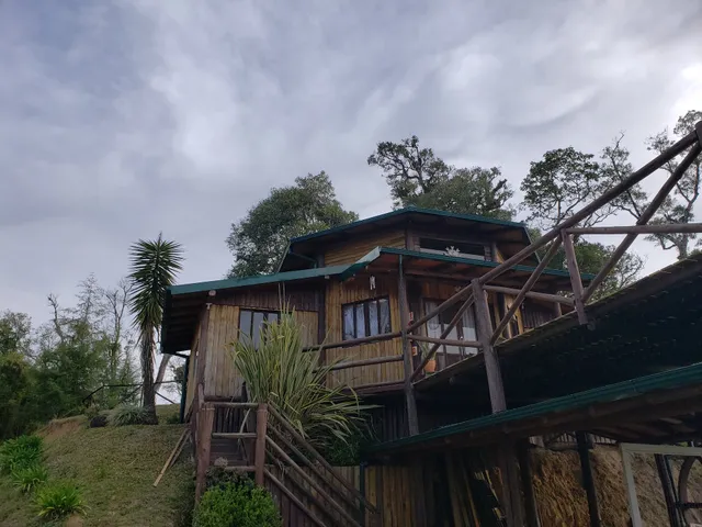 Holo Pousada Vale Encantado - Hospedagem, Diária, Café da Manhã, Hotel