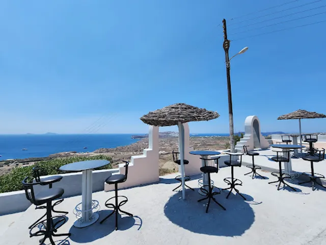 Caramela cafe bar Sunset