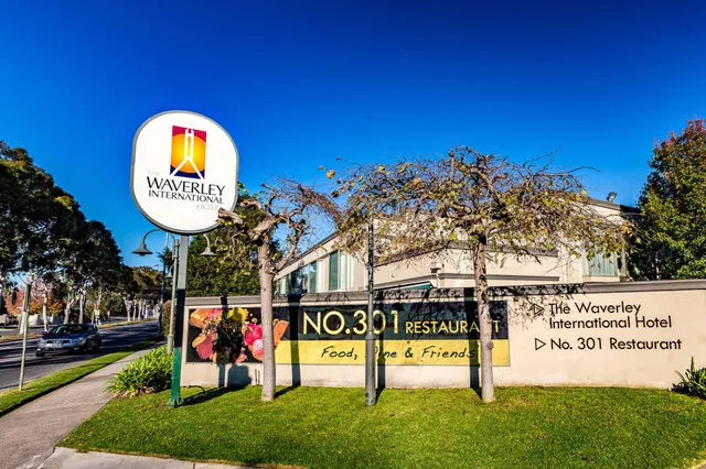 The Waverley International Hotel