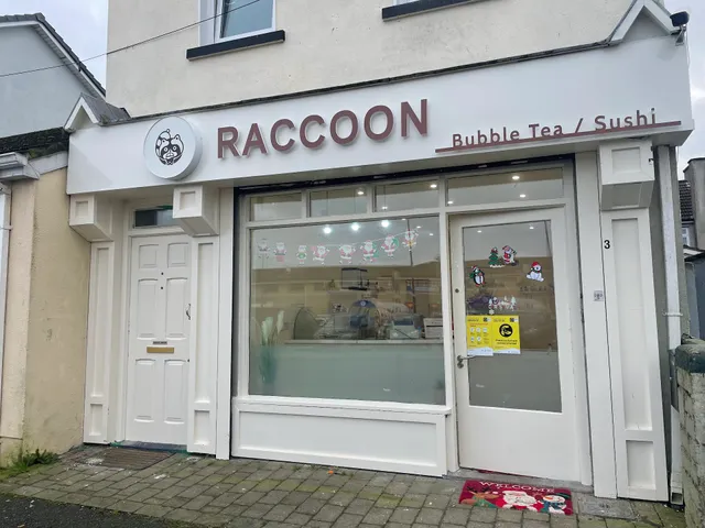 Raccoon bubble tea & Sushi Bar