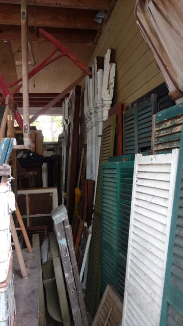 Singing Hills Antiques