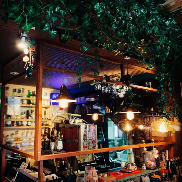 sports and darts cafe YOUSHA