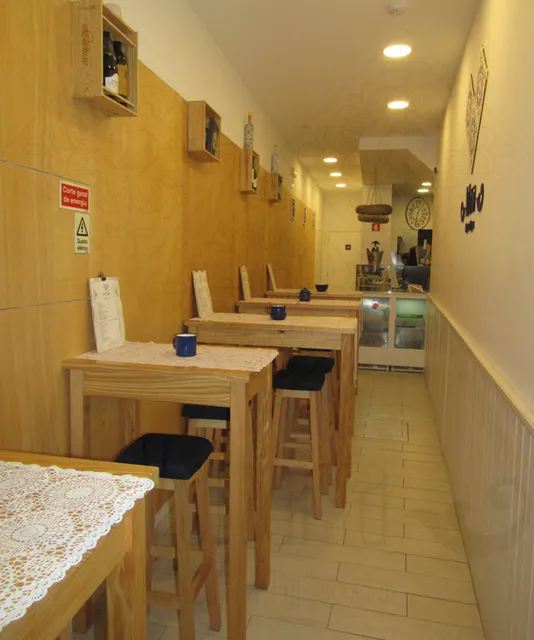 "VOLTARIA" - Petisqueira Portuguesa