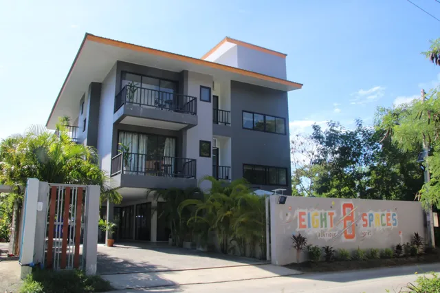 Eight spaces boutique hotel