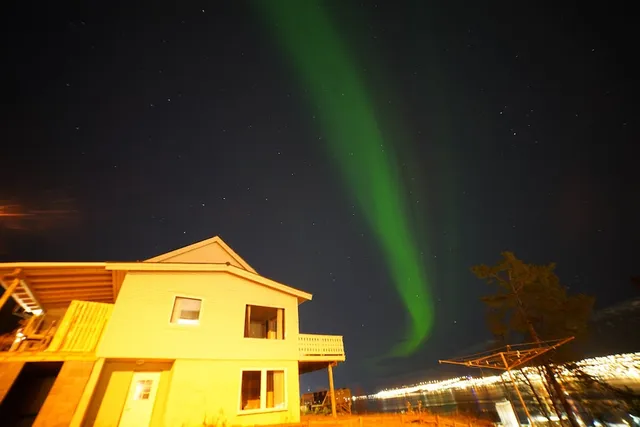 Amazing Arctic Rooms Mary 2