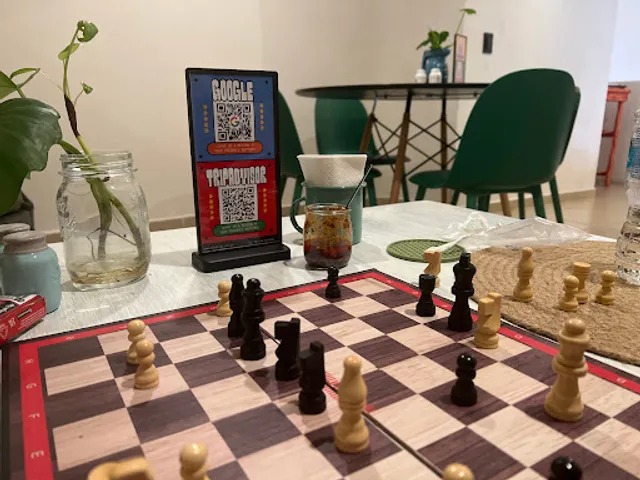 Level UP Cafe & Smoothies